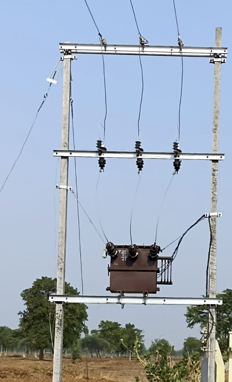 झांकी बकतरा रोड से  बिजली ट्रांसफार्मर की चोरी